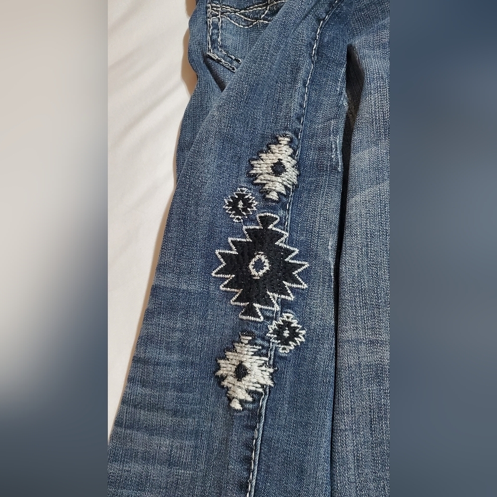 Cowgirl Tuff Embroidered Bootcut Jeans. Sz Girls 14 Or 26×30 - Picture 5 of 8